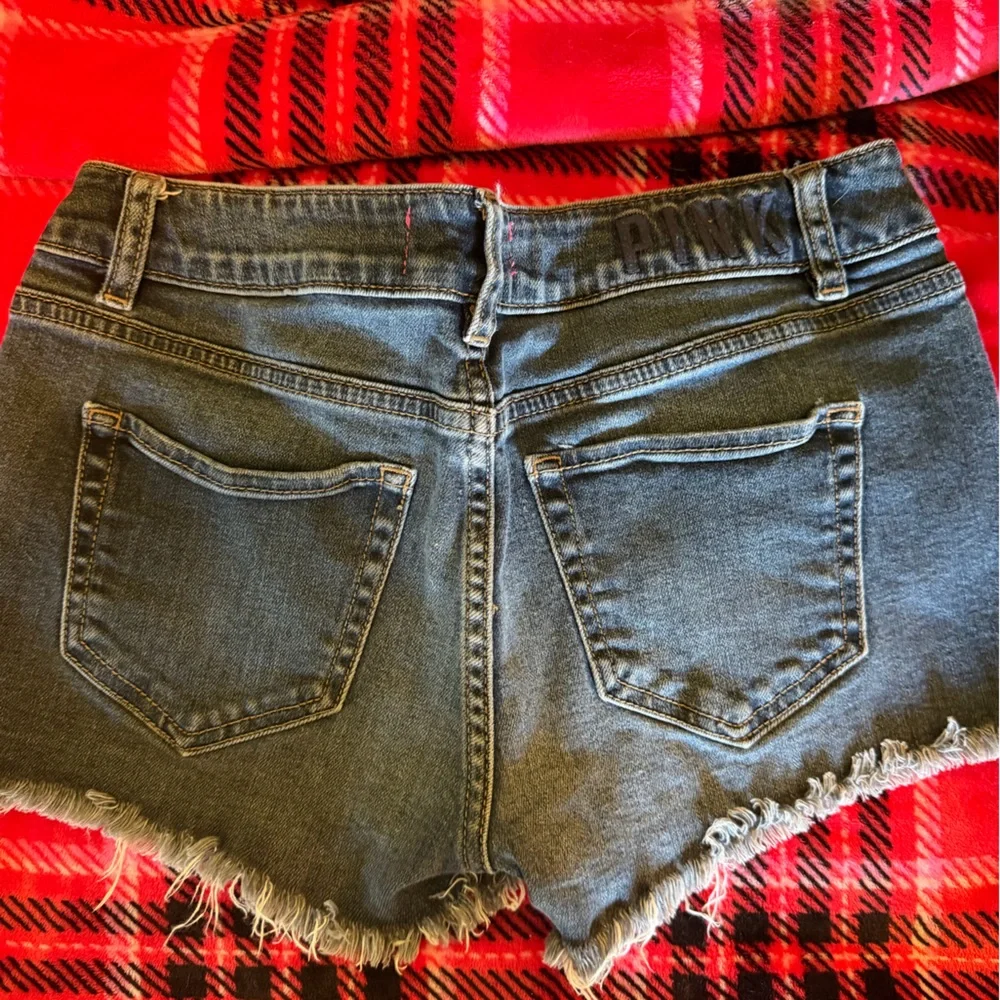 Victoria's Secret Frayed Hem Jean Shorts - Picture 2 of 4